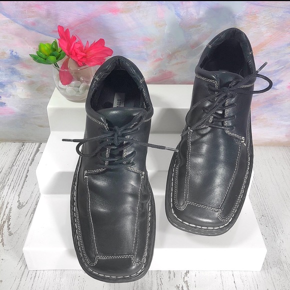 Steve Madden - black leather casual derby-oxfords - Picture 2 of 8